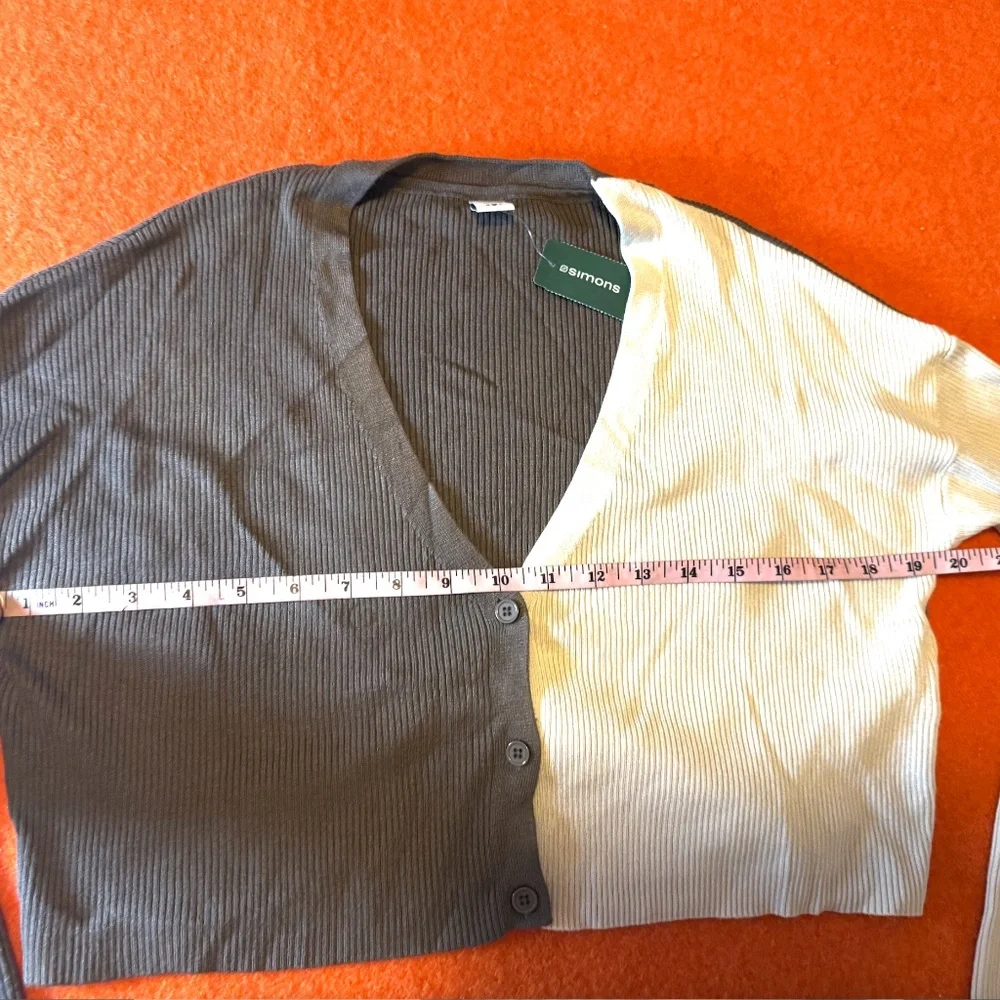 Brown and cream two-tone ribbed cropped V-neck soft cardigan NWT - Picture 5 of 7